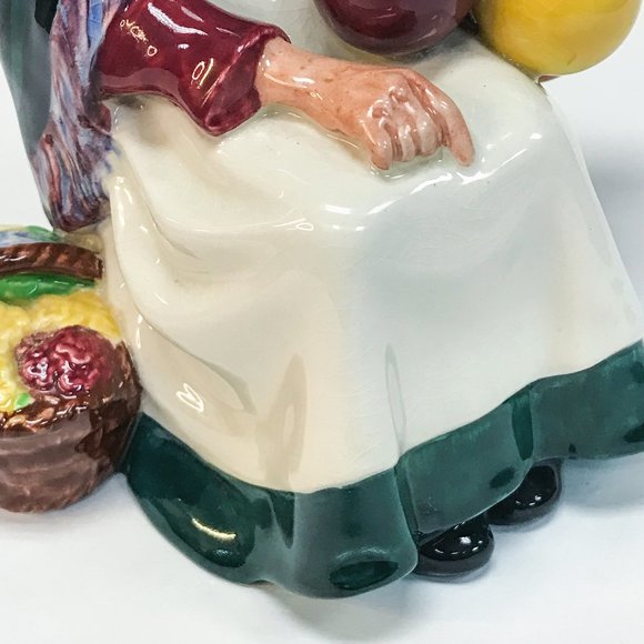 Royal Doulton 1929-1998 "The Old Balloon Seller" Figurine, HN1315 - Picture 10 of 10